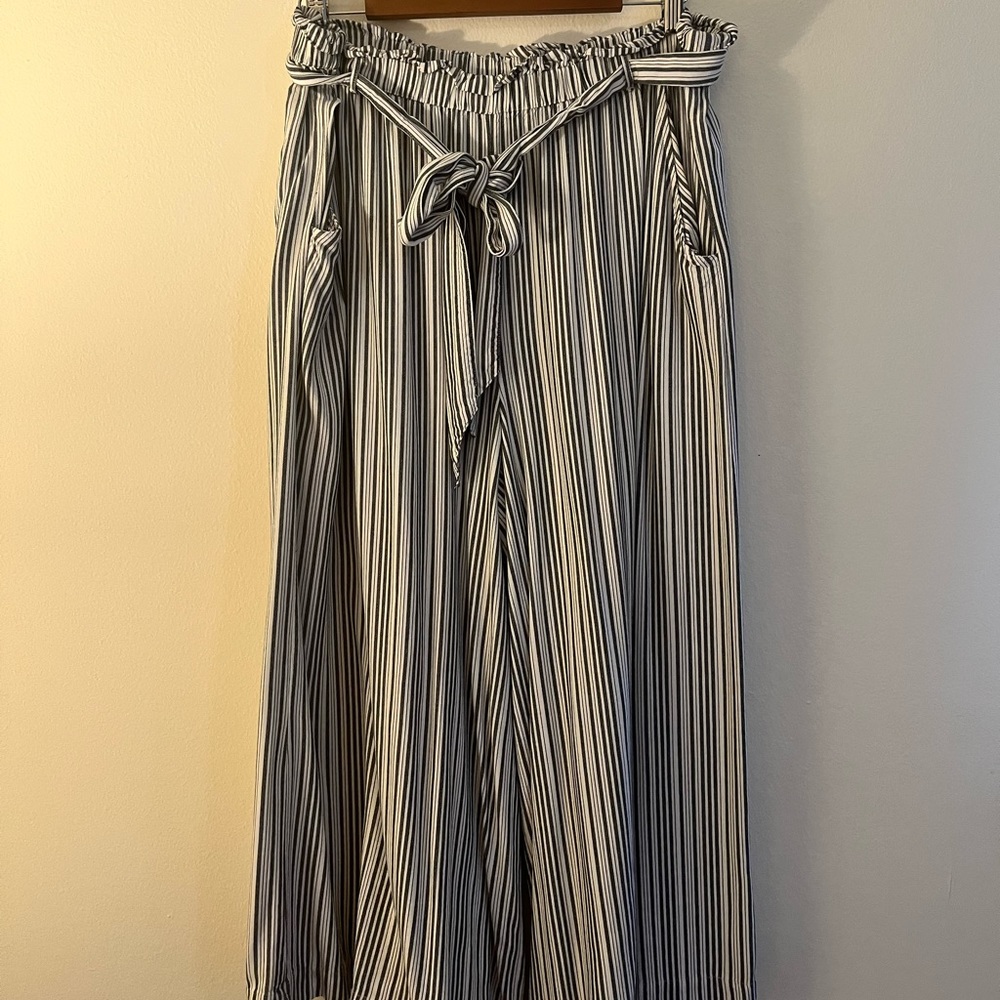 Plus Size Striped bag pant